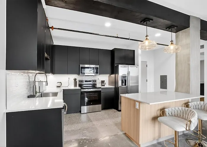 Bright Beacon Spacious 1br * Tulsa